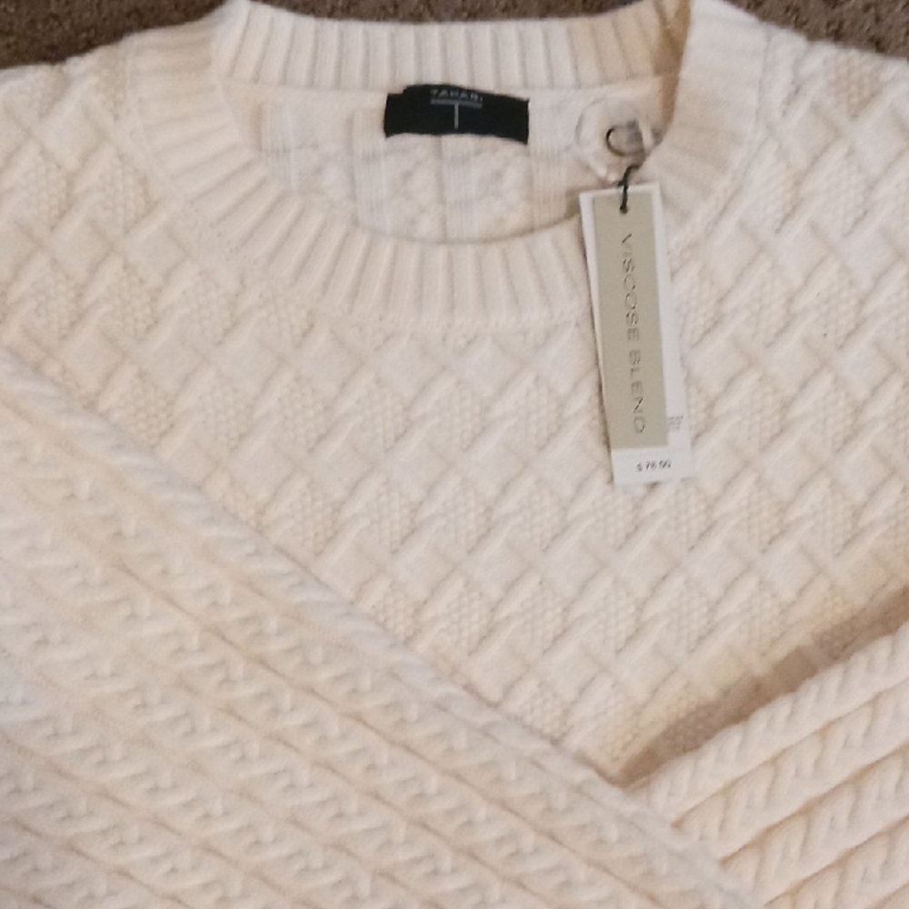 Tahari Cream Textured Knit Sweater